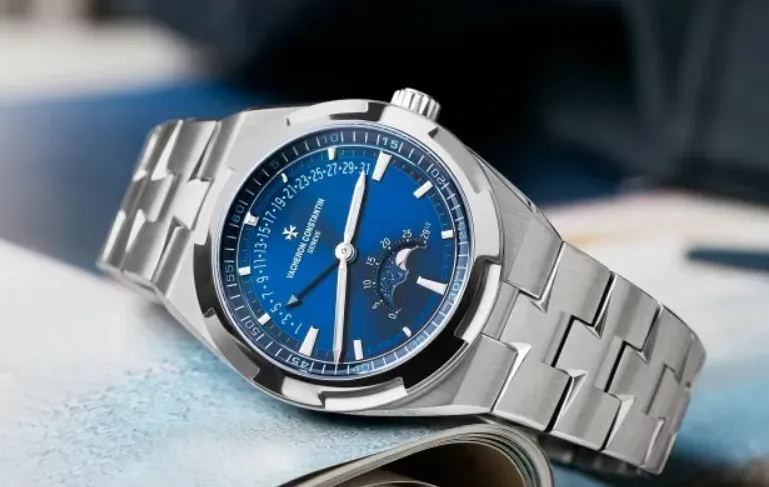 Vacheron Constantin Overseas Moonphase Retrograde Date