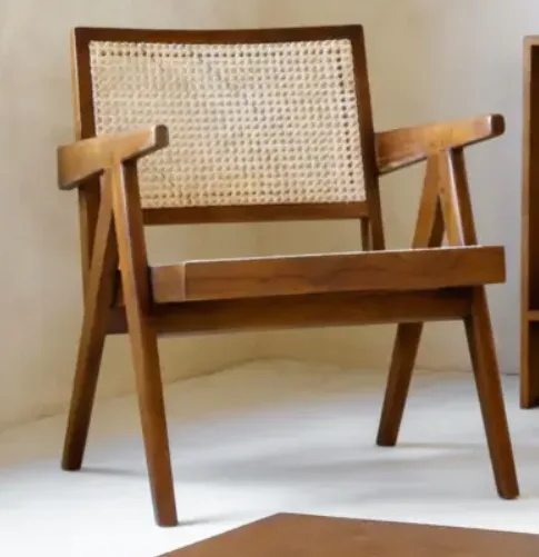 Sohnne Eames chairs